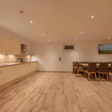 Gipfelblick 노이스티프트임스튀바이탈